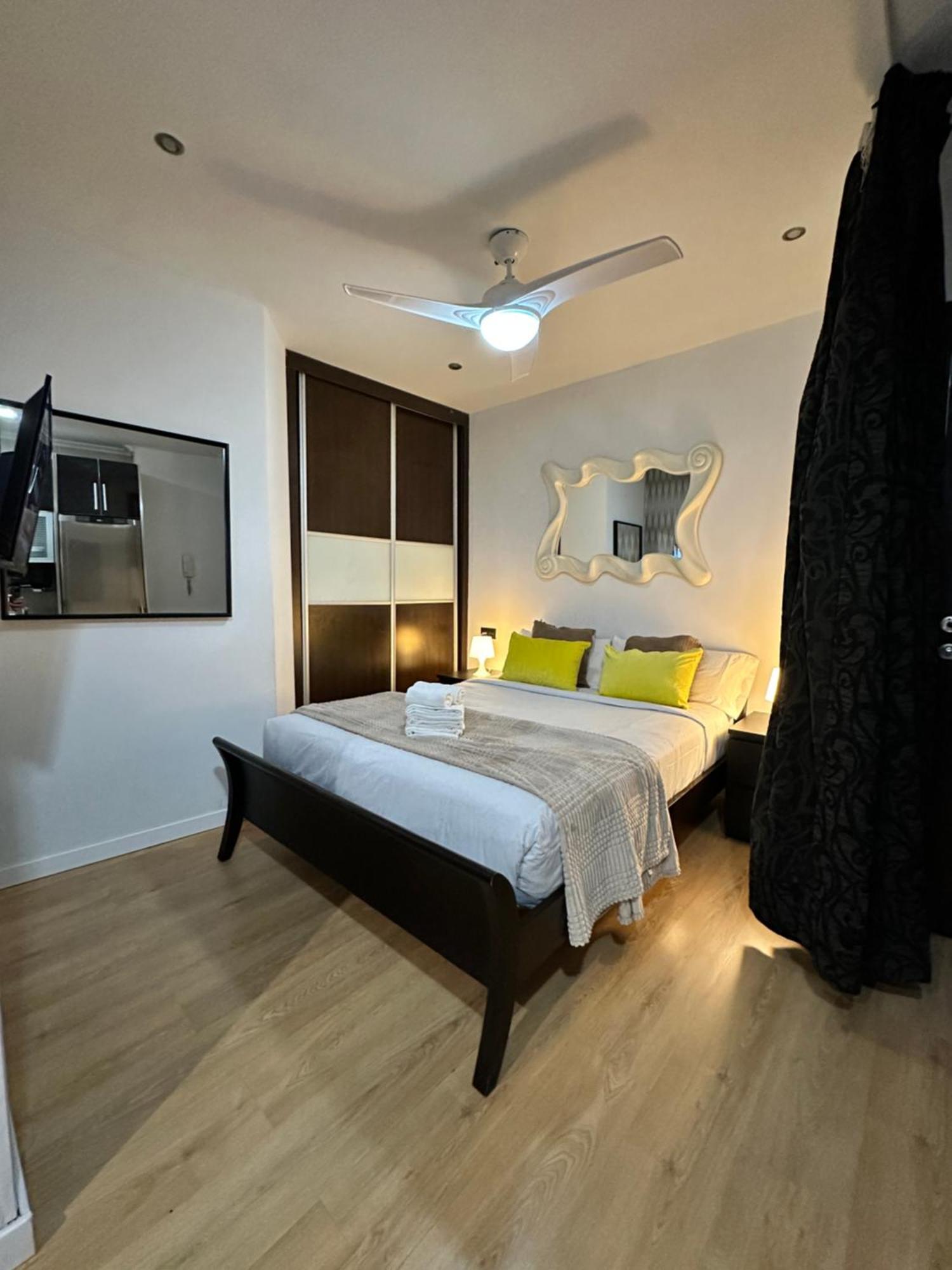 Carreteria Deluxe Appartement Málaga Buitenkant foto