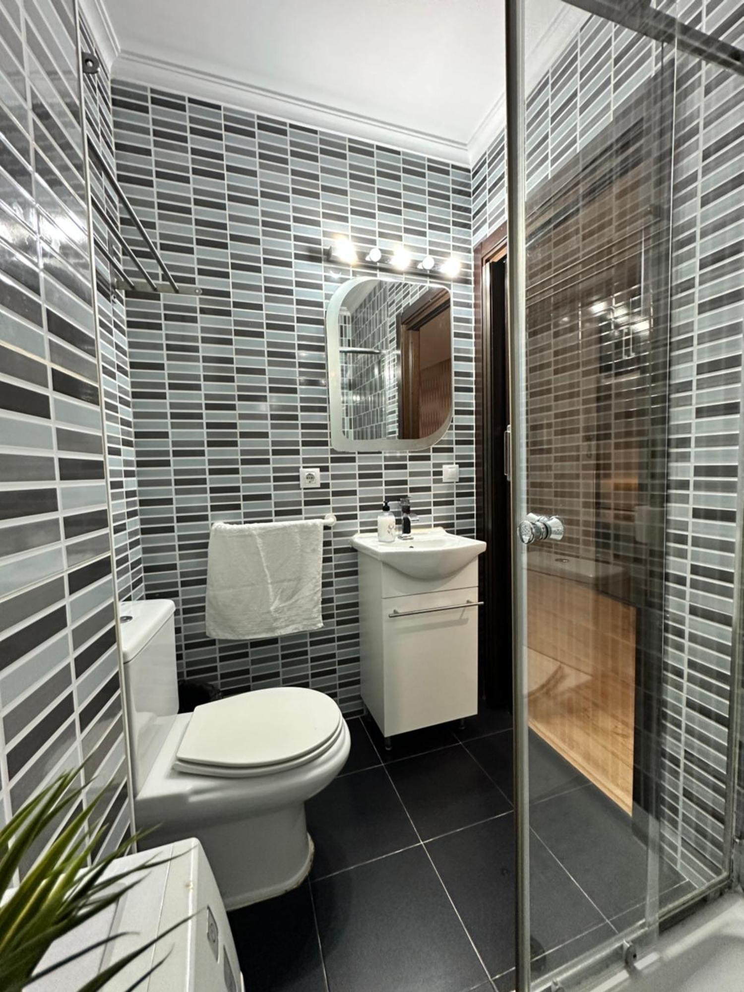 Carreteria Deluxe Appartement Málaga Buitenkant foto