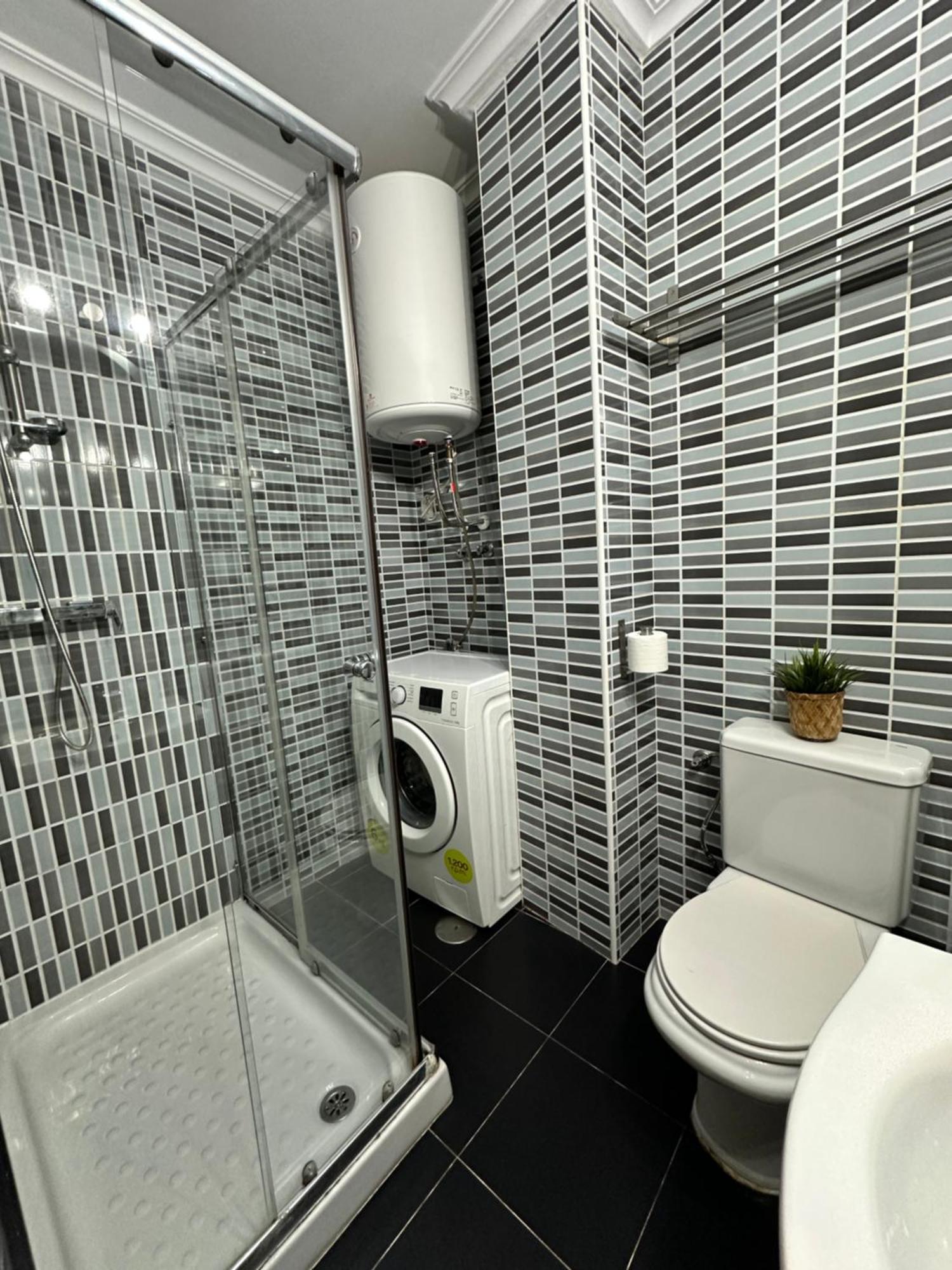 Carreteria Deluxe Appartement Málaga Buitenkant foto